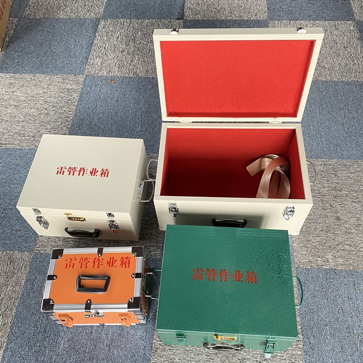 泸水爆破工程作业箱如何选择？玻璃钢与传统材质的全面对比